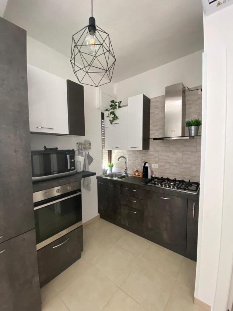 Civico 107 - Apartment With Private Parking 夸尔图-圣埃莱娜 外观 照片